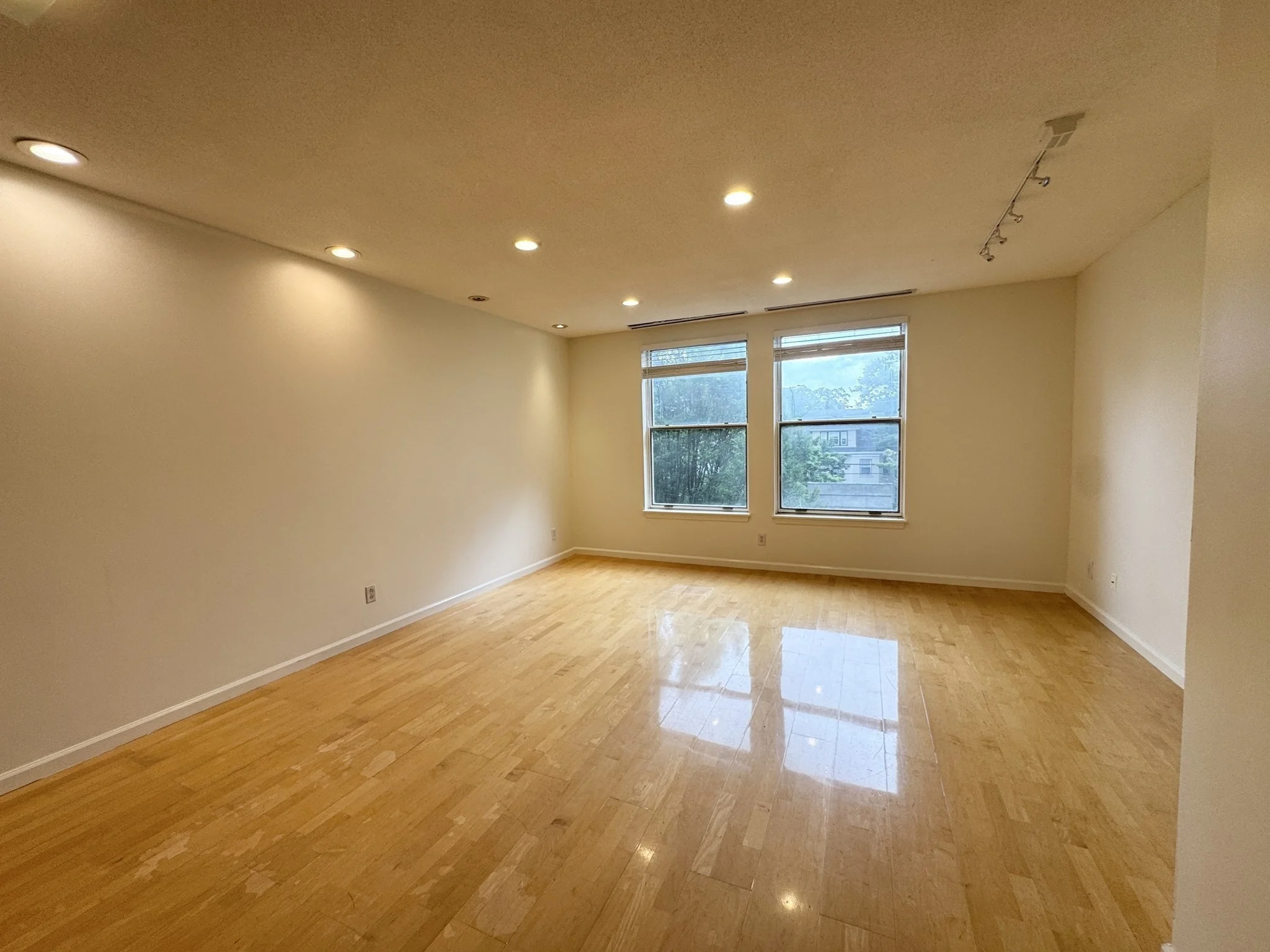 2 bed, 2 bath apartment for rent at 25 Marion Unit 31, Coolidge Corner — photo 2 of 13