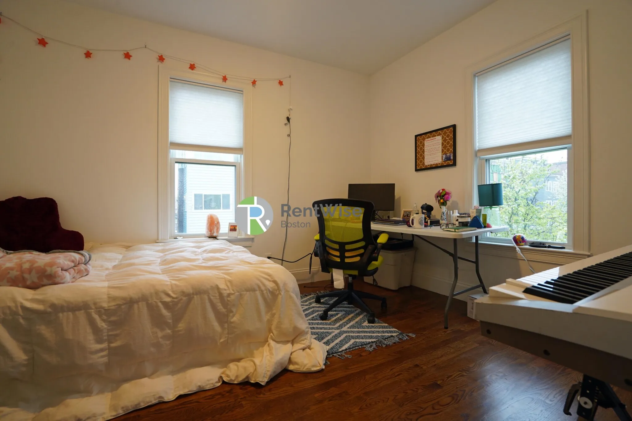4 bed, 1 bath apartment for rent at 25 Marney St Unit 2, Wellington-Harrington — photo 9 of 25
