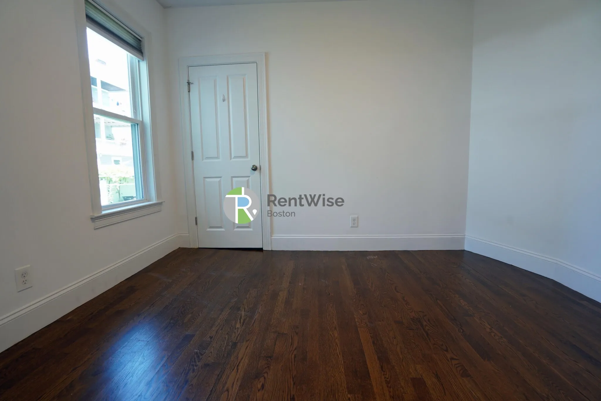 4 bed, 1 bath apartment for rent at 25 Marney St Unit 3, Wellington-Harrington — photo 16 of 49