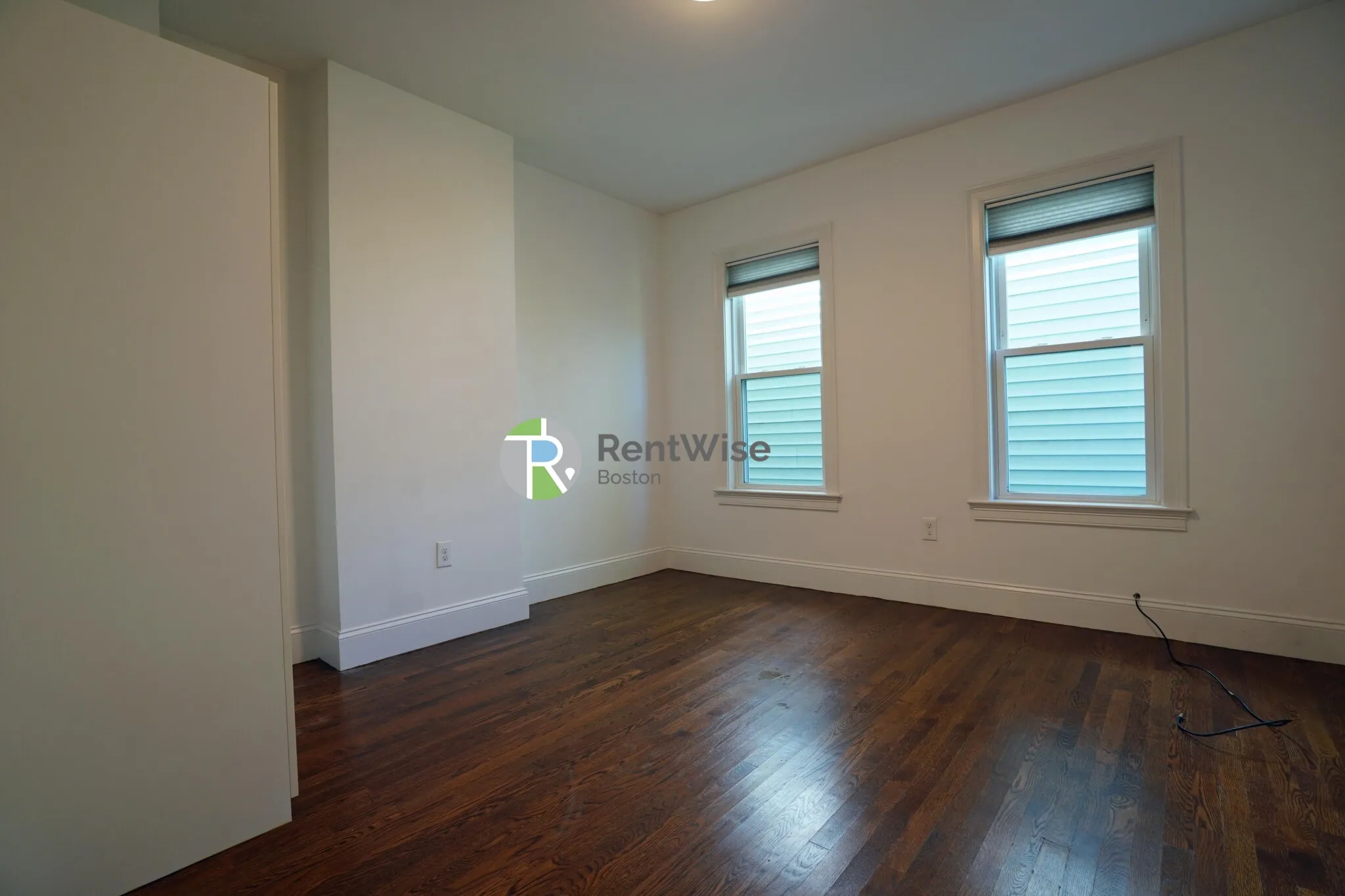 4 bed, 1 bath apartment for rent at 25 Marney St Unit 3, Wellington-Harrington — photo 7 of 49
