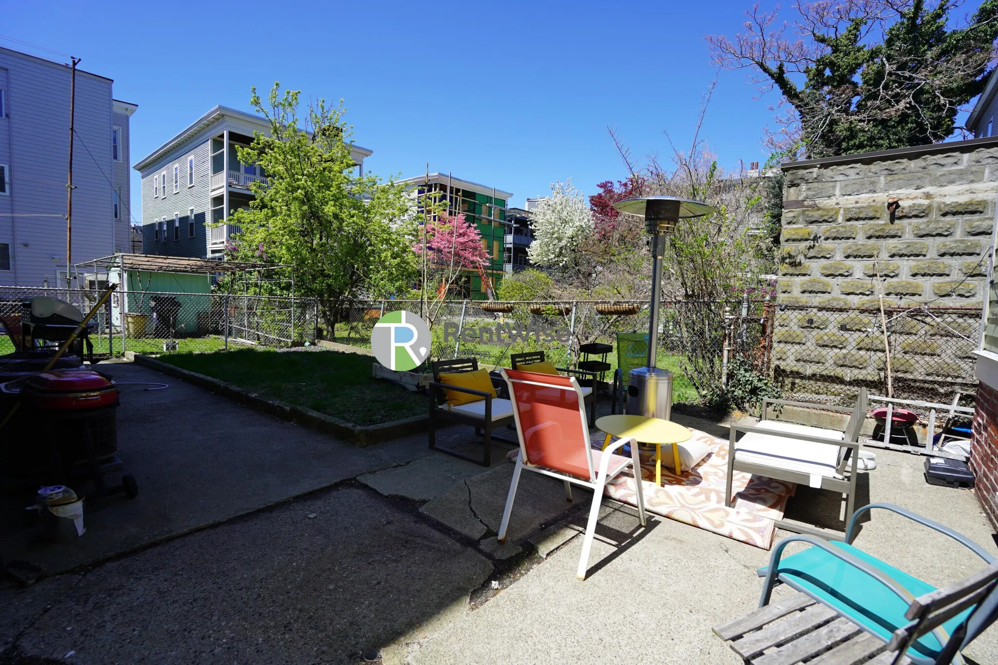 4 bed, 1 bath apartment for rent at 25 Marney St Unit 3, Wellington-Harrington — photo 28 of 49