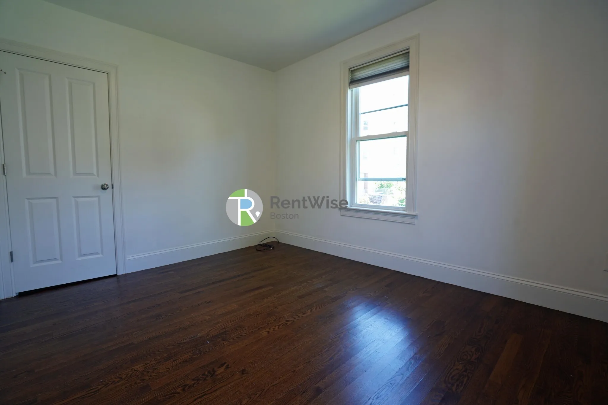 4 bed, 1 bath apartment for rent at 25 Marney St Unit 3, Wellington-Harrington — photo 17 of 49