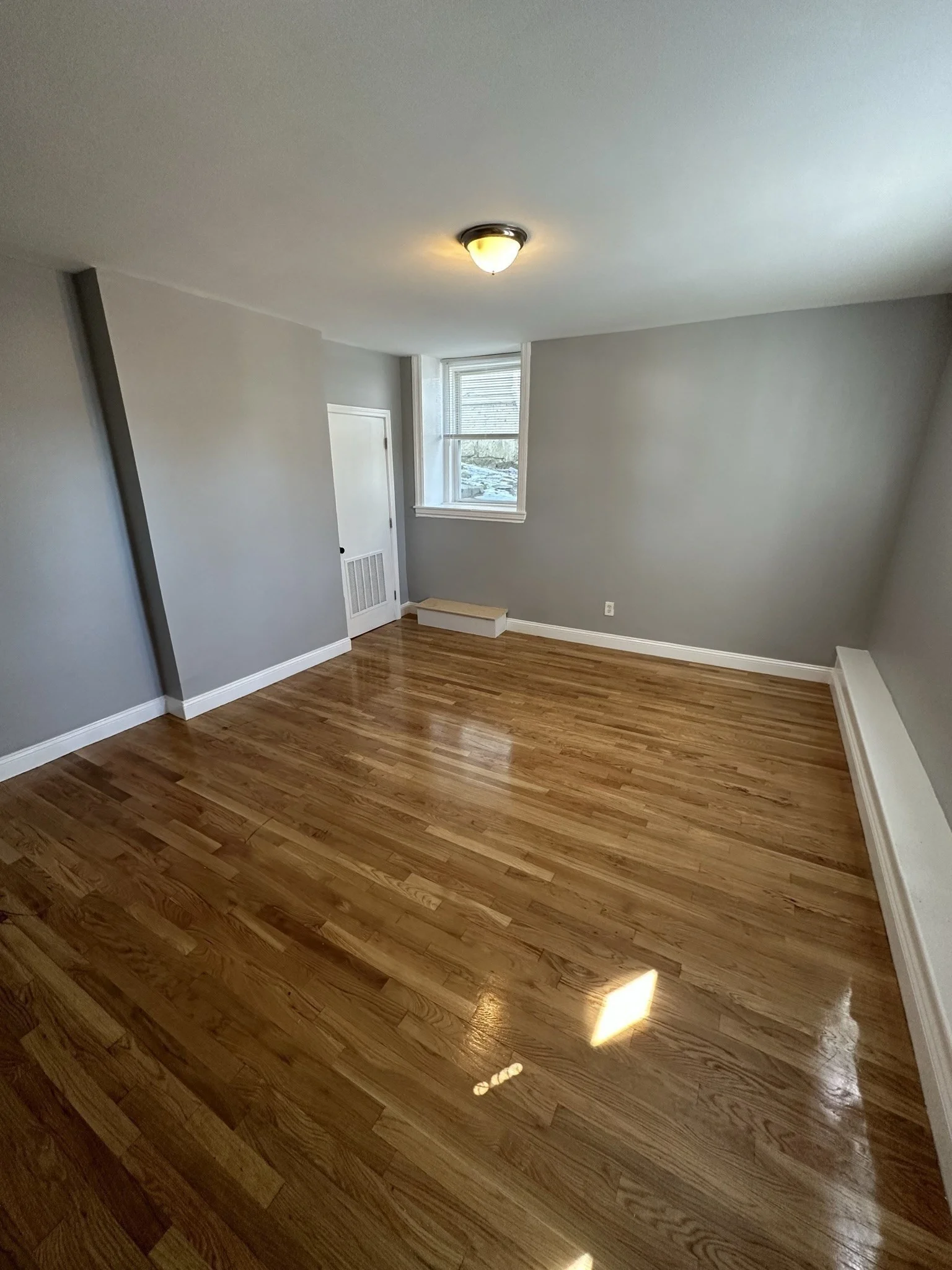 3 bed, 1 bath apartment for rent at 25 Maywood St Unit 1, Roxbury — photo 10 of 21
