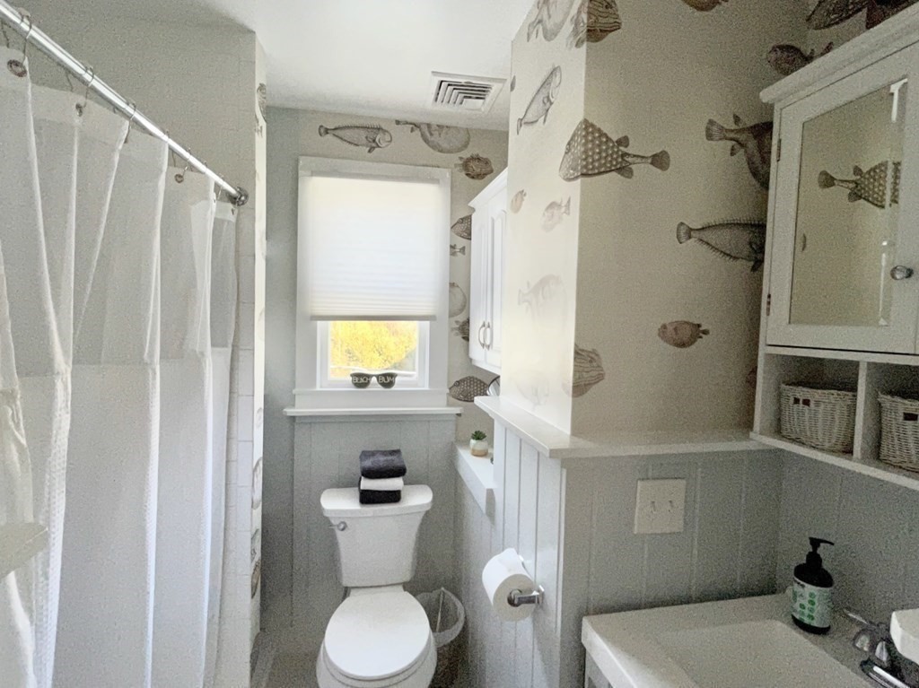 3 bed, 2 bath apartment for rent at 25 Mechanic St Unit 2, Old Town — photo 11 of 18