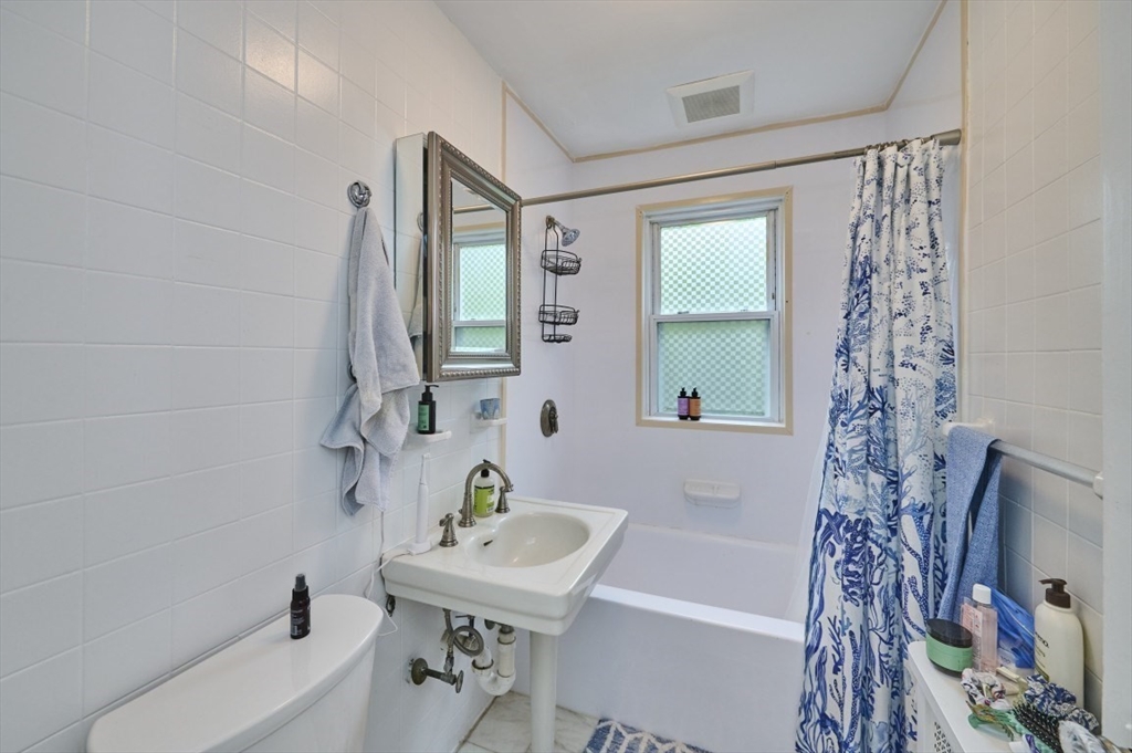4 bed, 2 bath apartment for rent at 25 Mendum St Unit 1, Jamaica Plain — photo 14 of 32