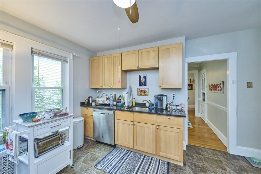 4 bed, 2 bath apartment for rent at 25 Mendum St Unit 1, Jamaica Plain — photo 7 of 32
