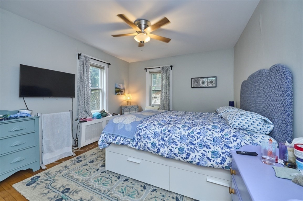 4 bed, 2 bath apartment for rent at 25 Mendum St Unit 1, Jamaica Plain — photo 13 of 32