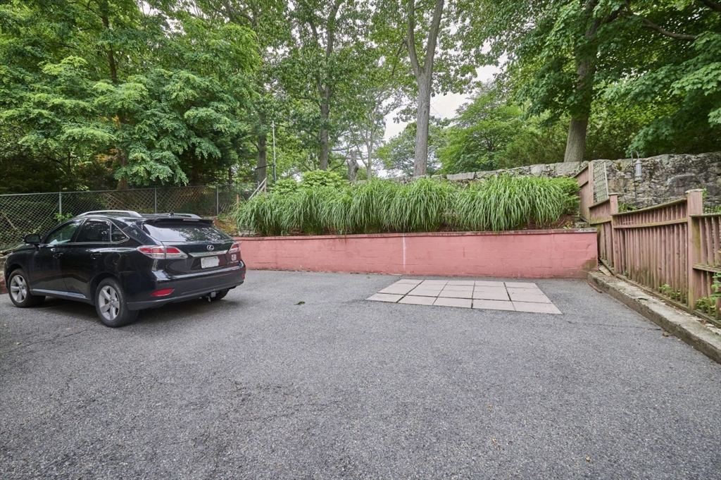 4 bed, 2 bath apartment for rent at 25 Mendum St Unit 1, Jamaica Plain — photo 28 of 32