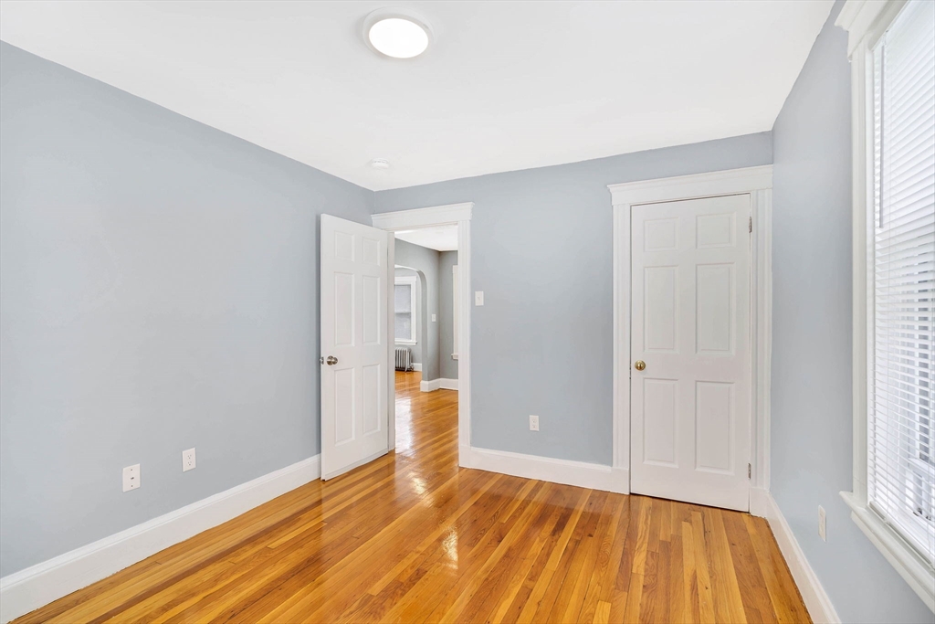 3 bed, 1 bath apartment for rent at 25 Middleton St Unit 3, Dorchester — photo 8 of 20