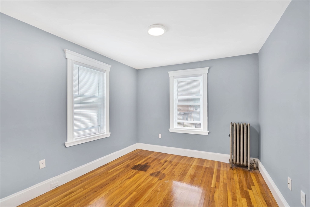 3 bed, 1 bath apartment for rent at 25 Middleton St Unit 3, Dorchester — photo 7 of 20