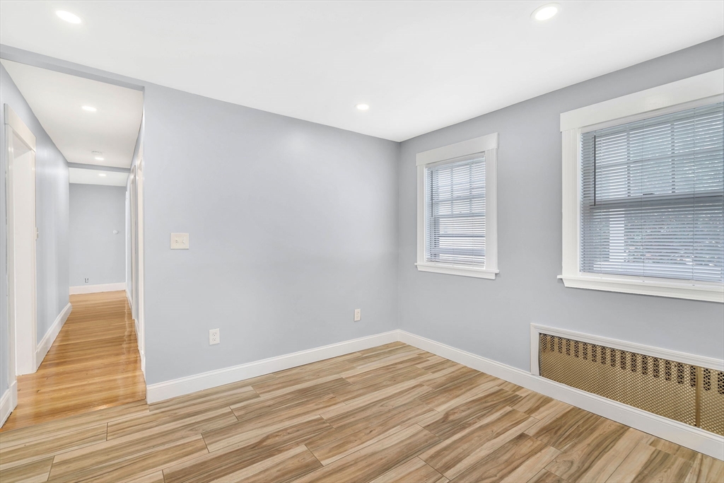 3 bed, 1 bath apartment for rent at 25 Middleton St Unit 3, Dorchester — photo 5 of 20