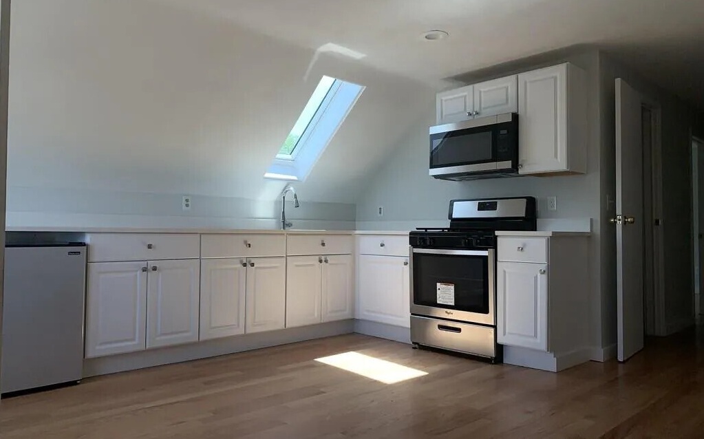 1 bed, 1 bath apartment for rent at 25 Moreland St Unit 3, Winter Hill
