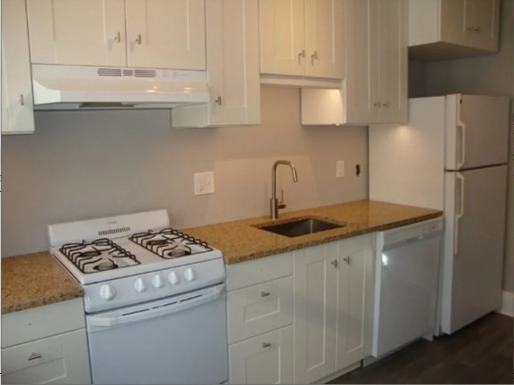 2 bed, 1 bath apartment for rent at 25 Mount Hood Unit 12, Brighton — photo 5 of 8