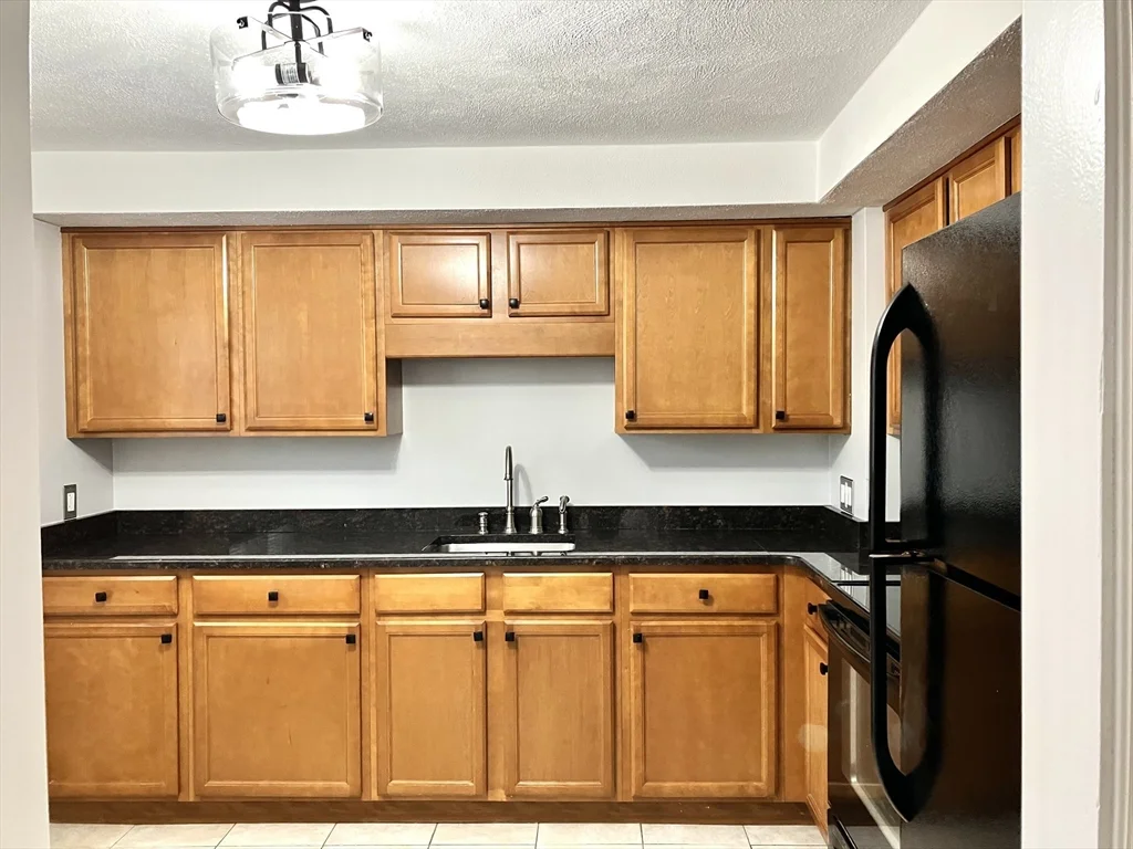 1 bed, 1 bath apartment for rent at 25 Naples Ave Unit R, Saugus — photo 7 of 13