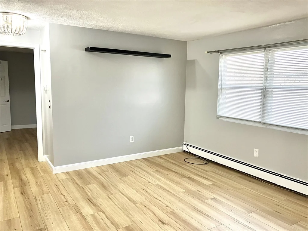 1 bed, 1 bath apartment for rent at 25 Naples Ave Unit R, Saugus — photo 4 of 13