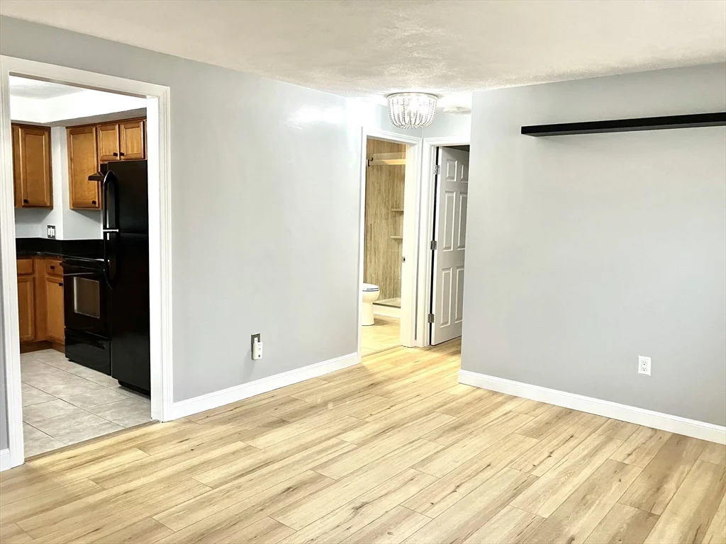 1 bed, 1 bath apartment for rent at 25 Naples Ave Unit R, Saugus — photo 5 of 13