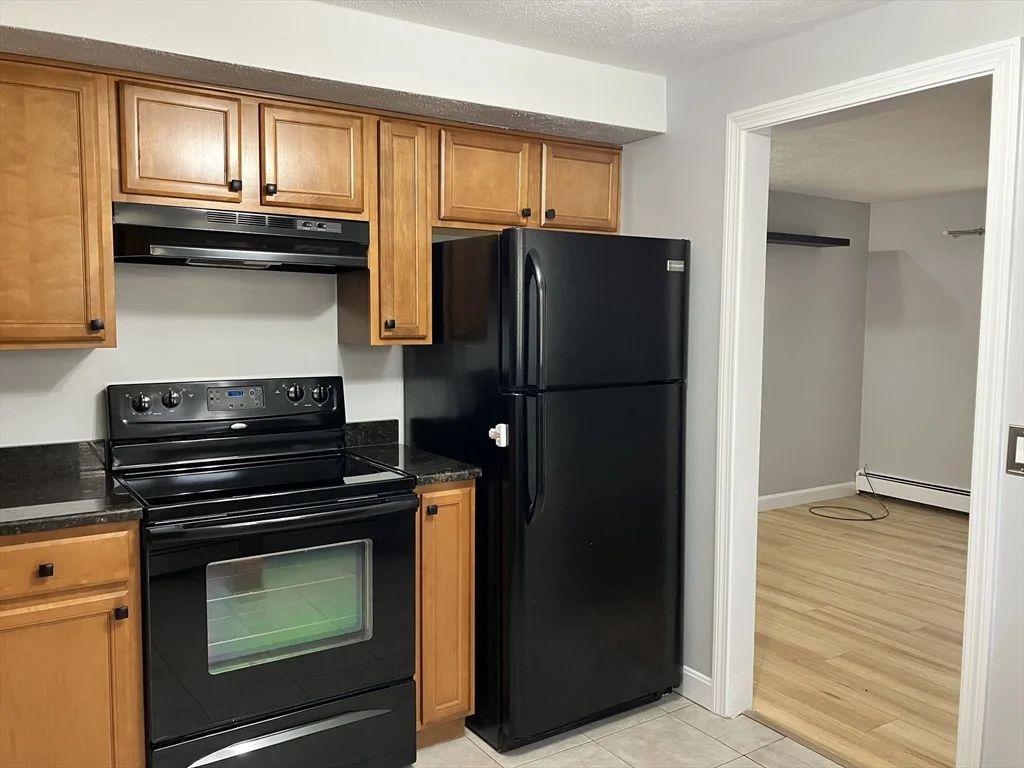 1 bed, 1 bath apartment for rent at 25 Naples Ave Unit R, Saugus — photo 8 of 13