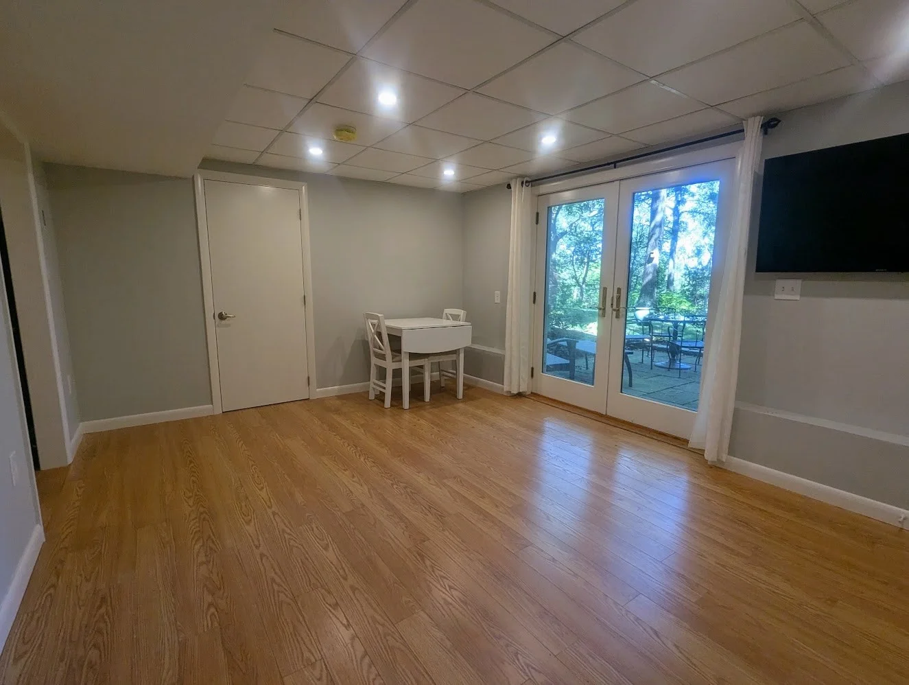 1 bed, 1 bath apartment for rent at 25 Oakhurst Ave Unit 2, Ipswich — photo 8 of 14