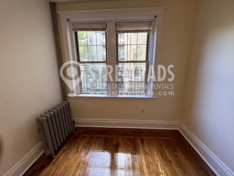 Studio bed, 1 bath apartment for rent at 25 Park Dr Unit 5, Fenway — photo 10 of 15