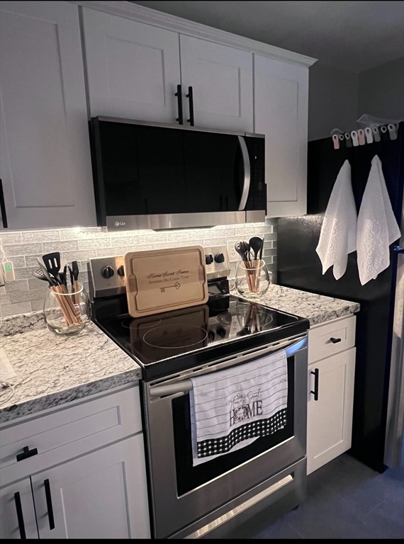 2 bed, 1 bath apartment for rent at 25 Patrick Rd Unit 25, Tewksbury — photo 8 of 31