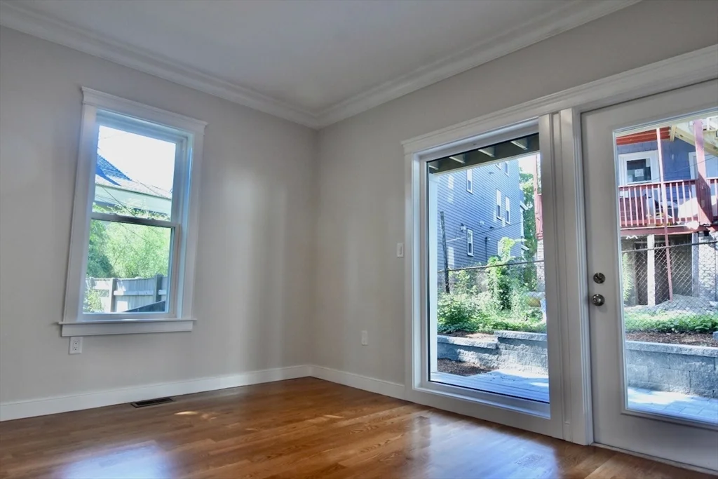 3 bed, 2 bath apartment for rent at 25 Peverell St Unit 1, Dorchester — photo 28 of 38