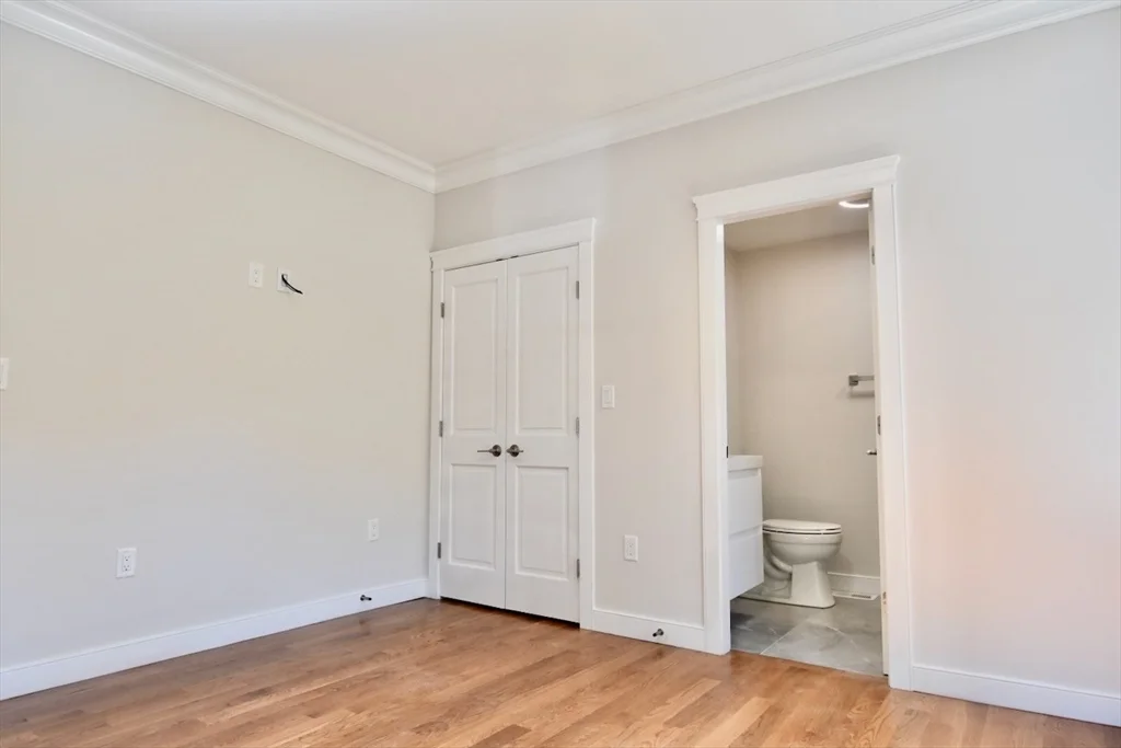 3 bed, 2 bath apartment for rent at 25 Peverell St Unit 1, Dorchester — photo 17 of 38