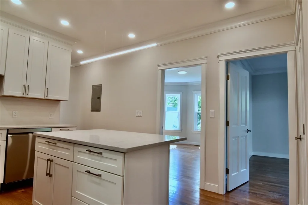 3 bed, 2 bath apartment for rent at 25 Peverell St Unit 1, Dorchester — photo 32 of 38