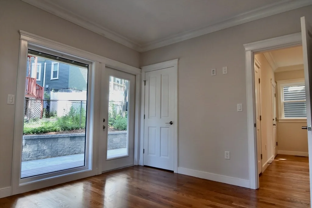 3 bed, 2 bath apartment for rent at 25 Peverell St Unit 1, Dorchester — photo 29 of 38