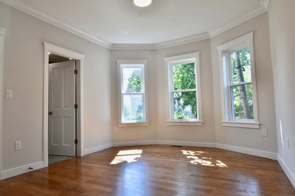3 bed, 2 bath apartment for rent at 25 Peverell St Unit 1, Dorchester — photo 16 of 38