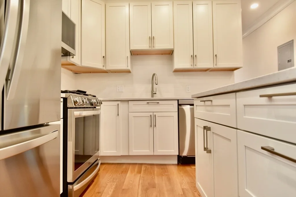 3 bed, 2 bath apartment for rent at 25 Peverell St Unit 1, Dorchester — photo 1 of 38