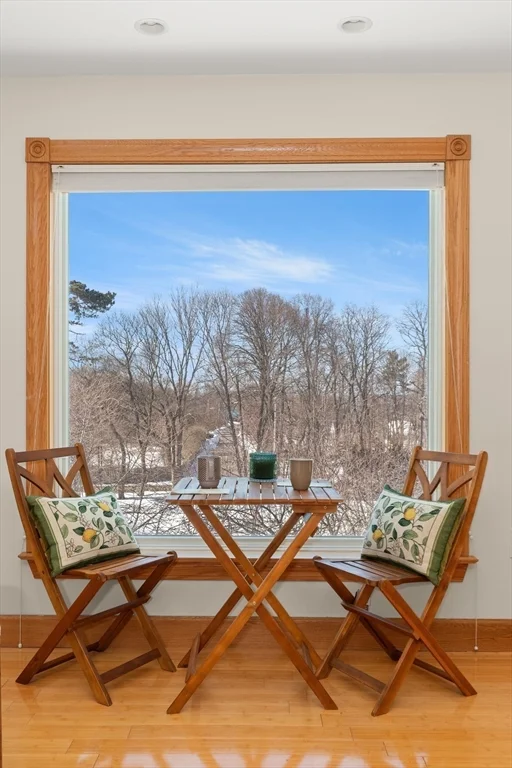 6 bed, 4+ bath apartment for rent at 25 Pleasant St, Nahant — photo 29 of 39