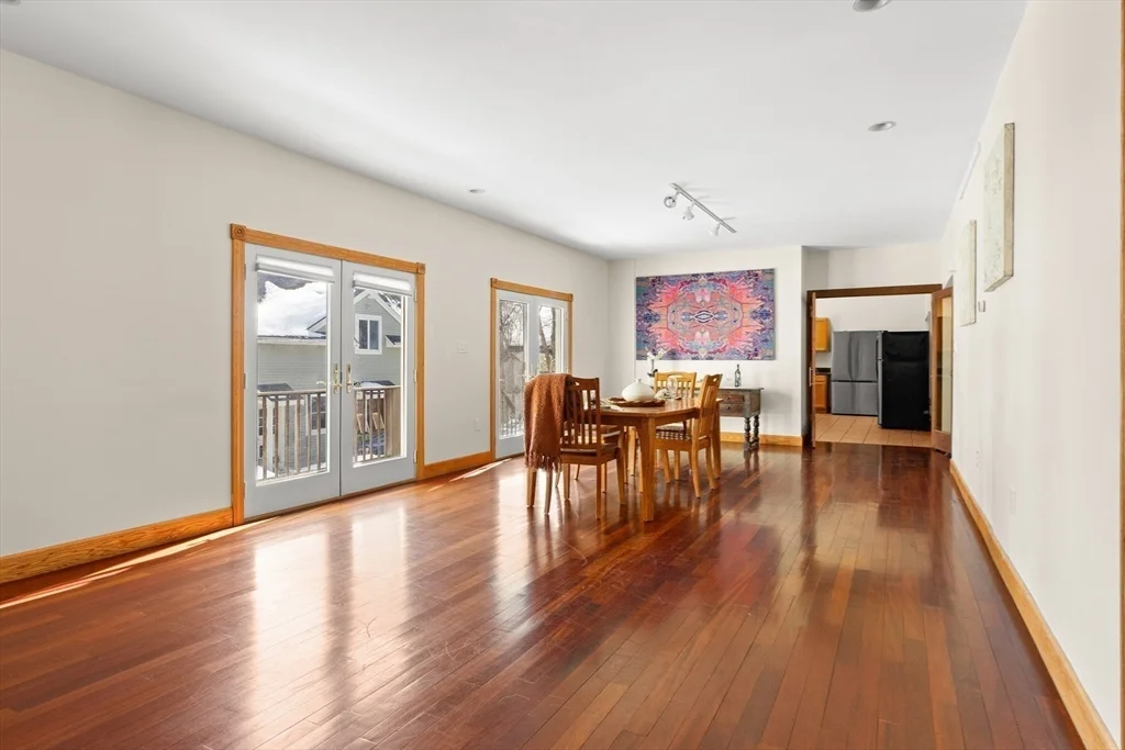 6 bed, 4+ bath apartment for rent at 25 Pleasant St, Nahant — photo 11 of 39