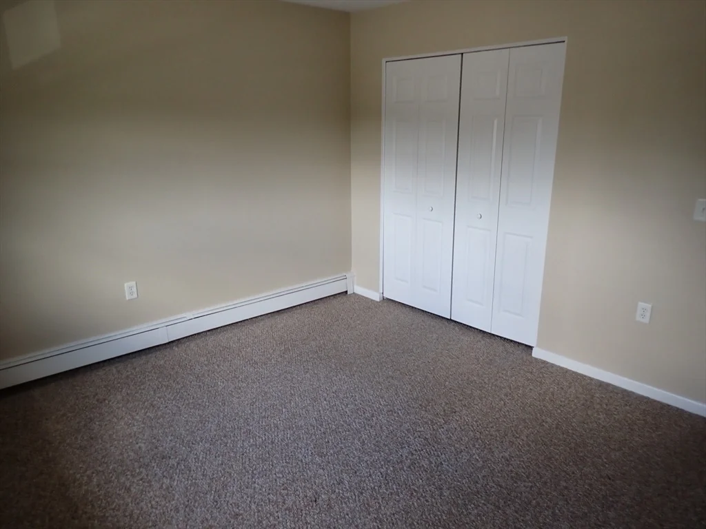 1 bed, 1 bath apartment for rent at 25 Pond St Unit 30, Banks Square — photo 9 of 11