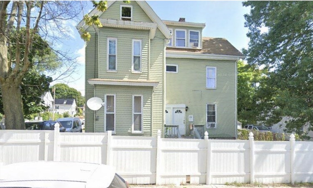 1 bed, 1 bath apartment for rent at 25 Porter St Unit 3, Malden — photo 1 of 4