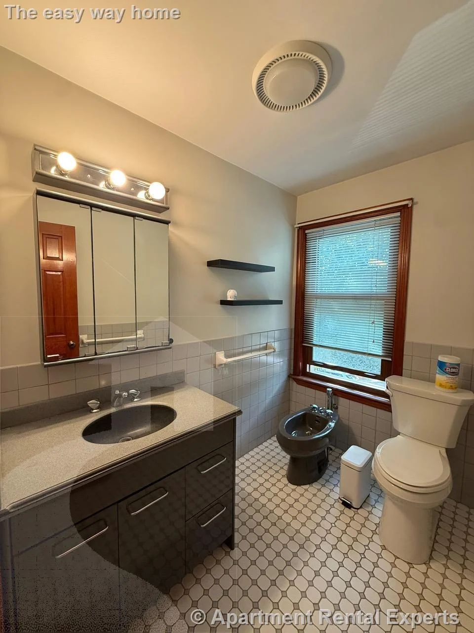 3 bed, 1 bath apartment for rent at 25 Putnam St, Prospect Hill — photo 18 of 23