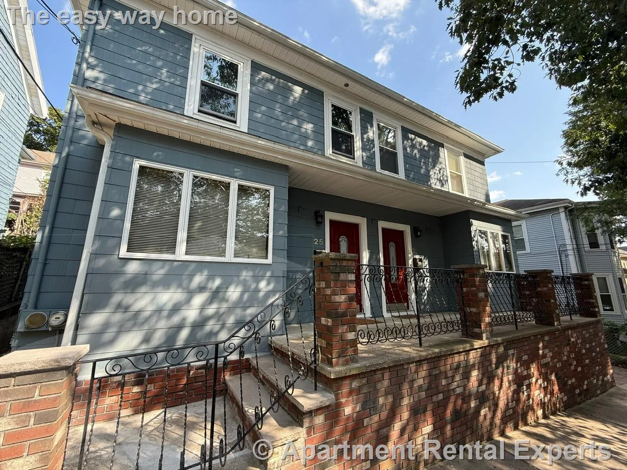 3 bed, 1 bath apartment for rent at 25 Putnam St, Prospect Hill — photo 1 of 23