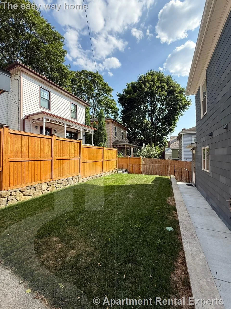 3 bed, 1 bath apartment for rent at 25 Putnam St, Prospect Hill — photo 11 of 23