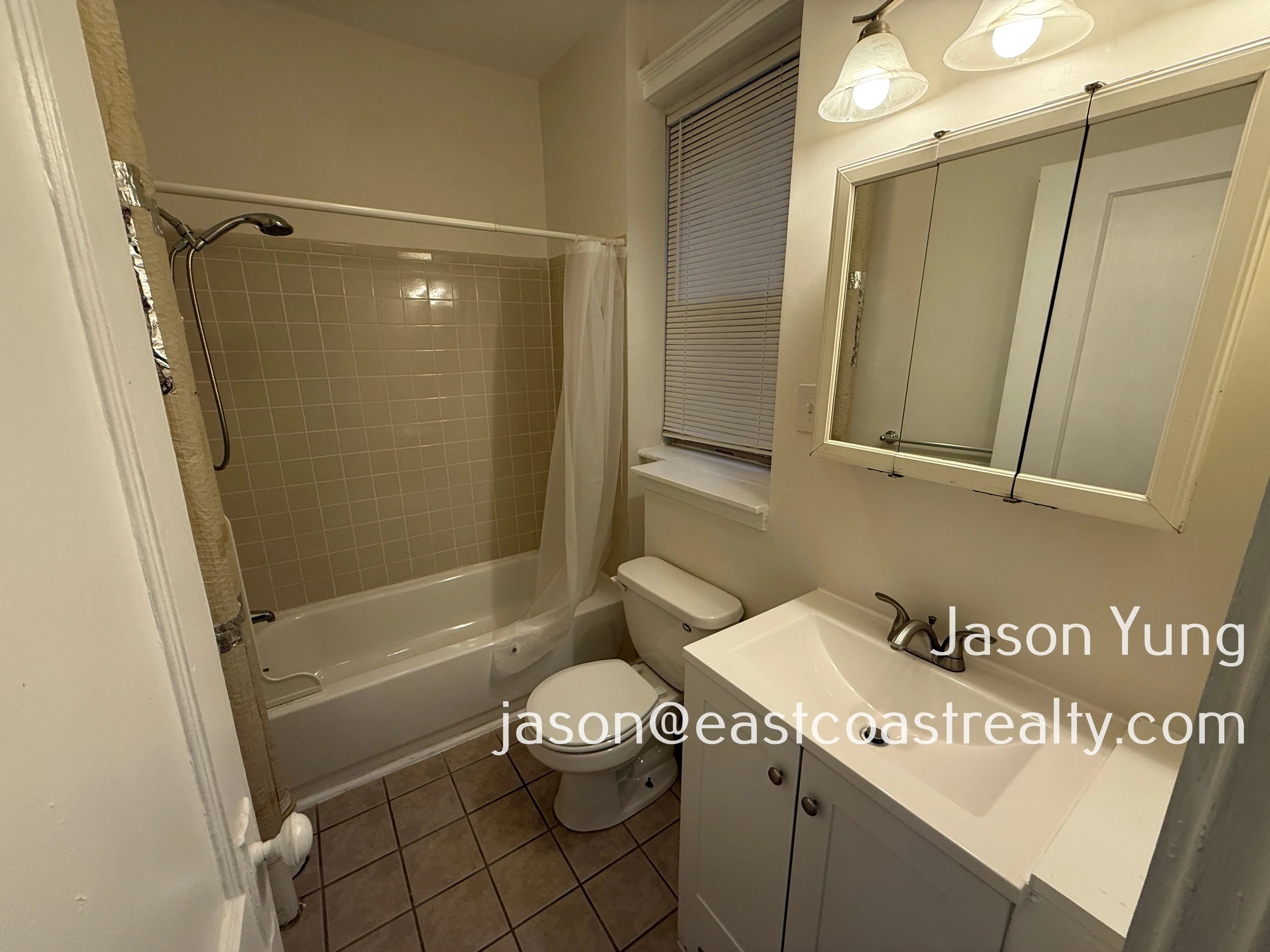 1 bed, 1 bath apartment for rent at 25 Queensberry St Unit 1, Fenway — photo 4 of 8