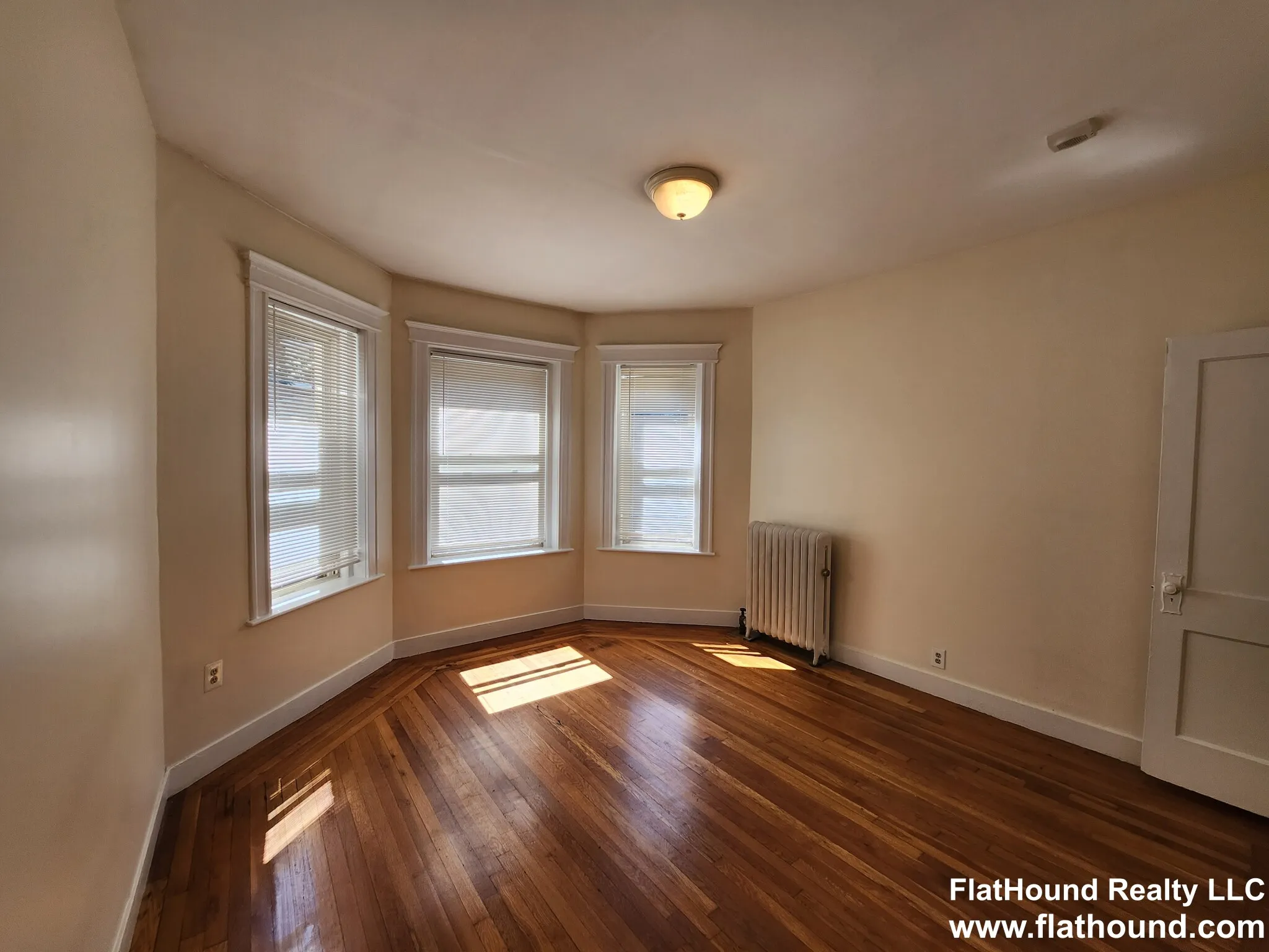 1 bed, 1 bath apartment for rent at 25 Queensberry St Unit 10, Fenway — photo 5 of 14