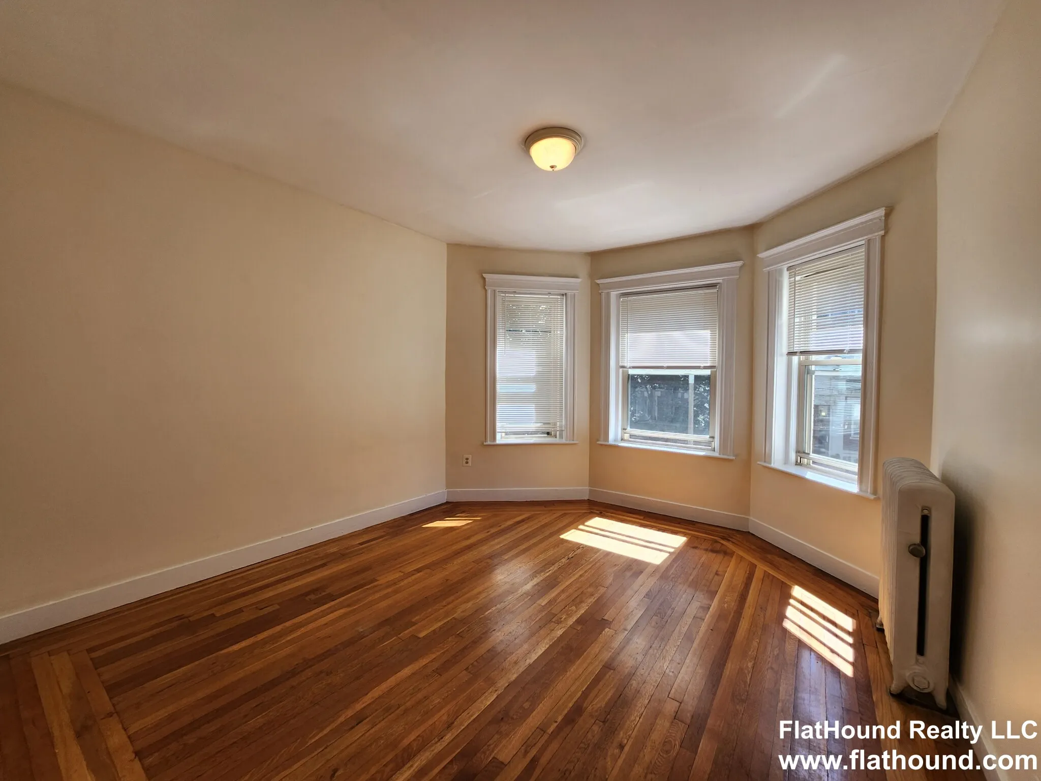 1 bed, 1 bath apartment for rent at 25 Queensberry St Unit 10, Fenway — photo 3 of 14