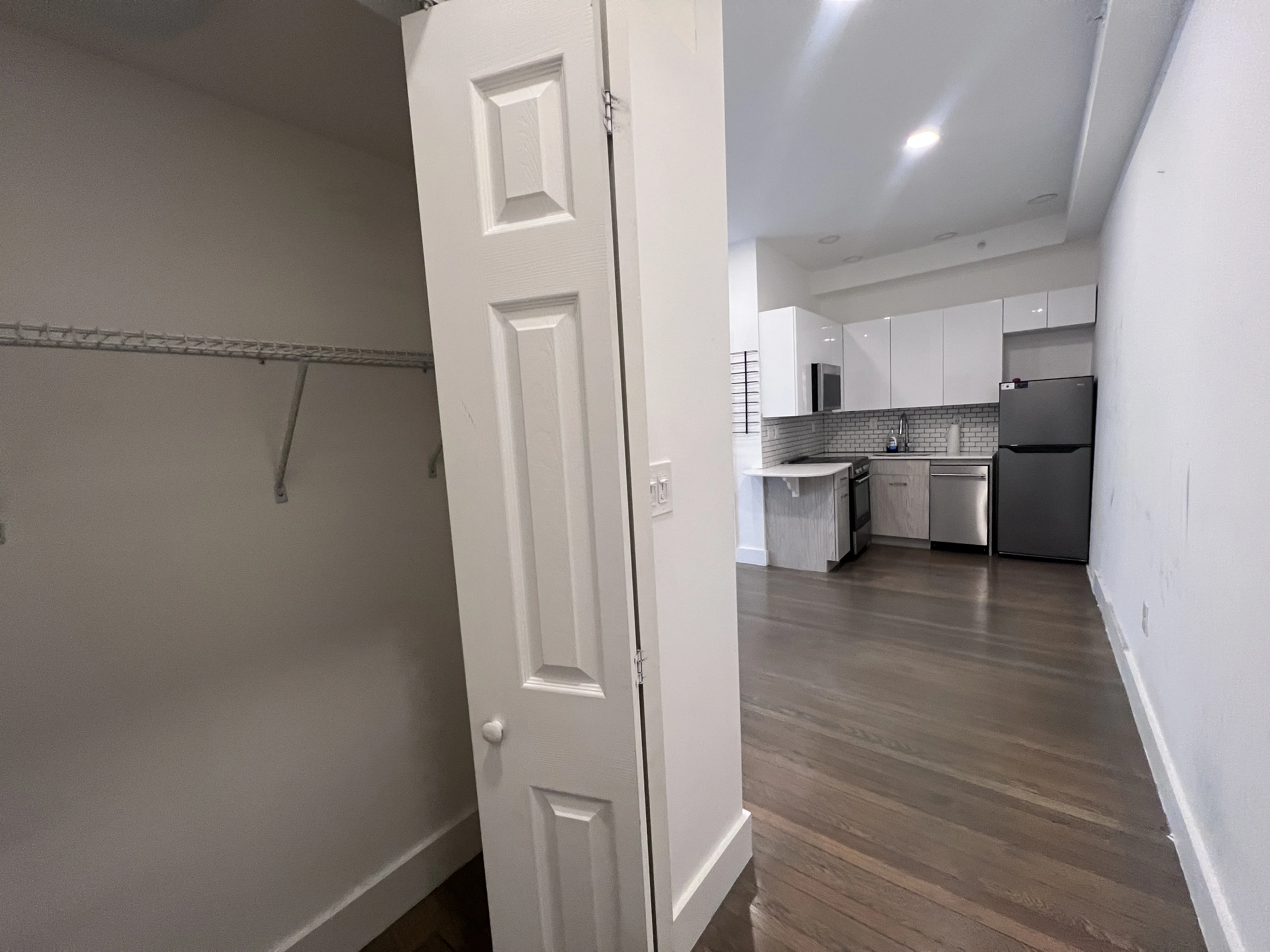 Studio bed, 1 bath apartment for rent at 25 Queensberry St Unit 11, Fenway — photo 2 of 5