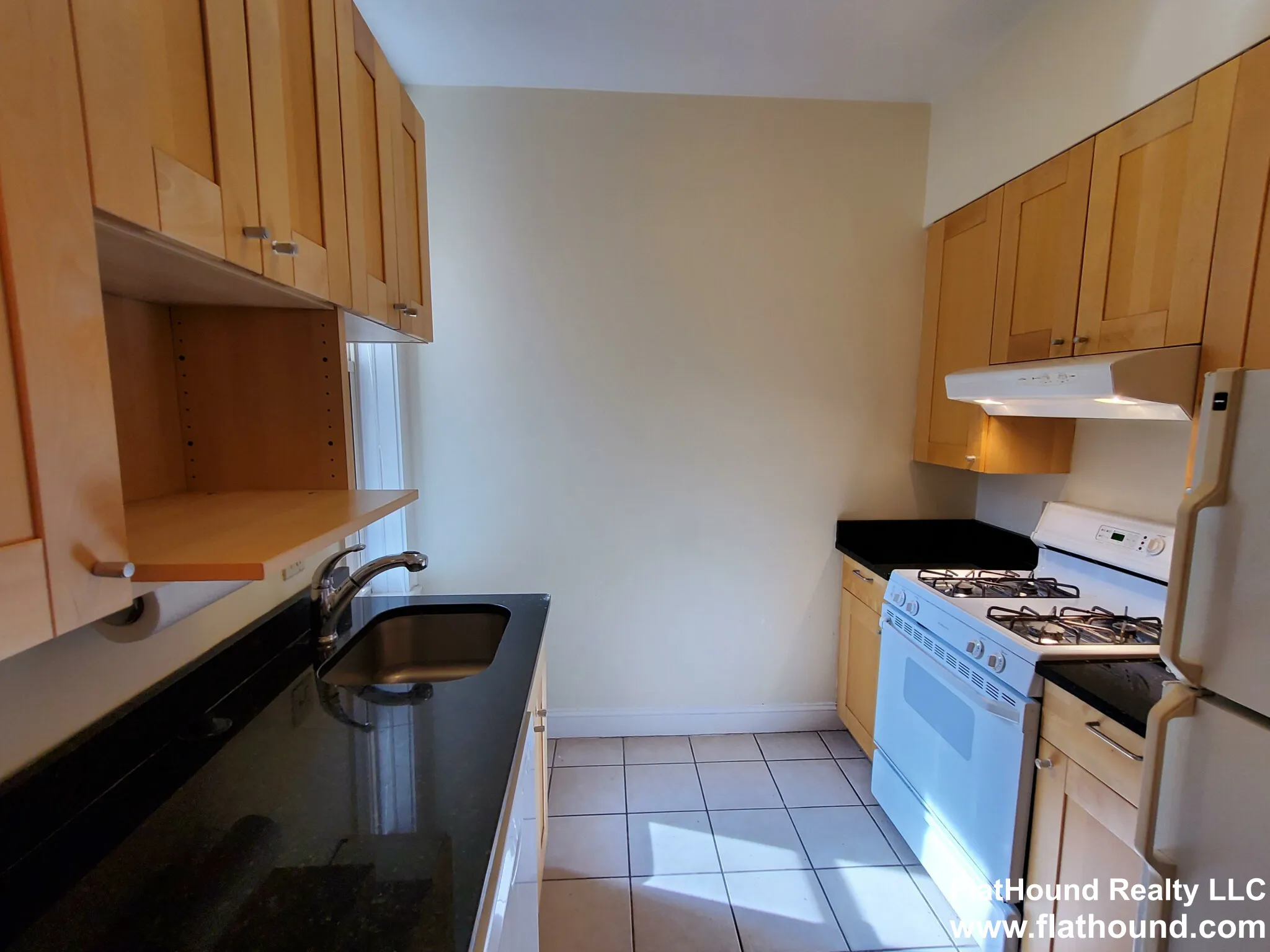 1 bed, 1 bath apartment for rent at 25 Queensberry St Unit 12, Fenway — photo 4 of 19