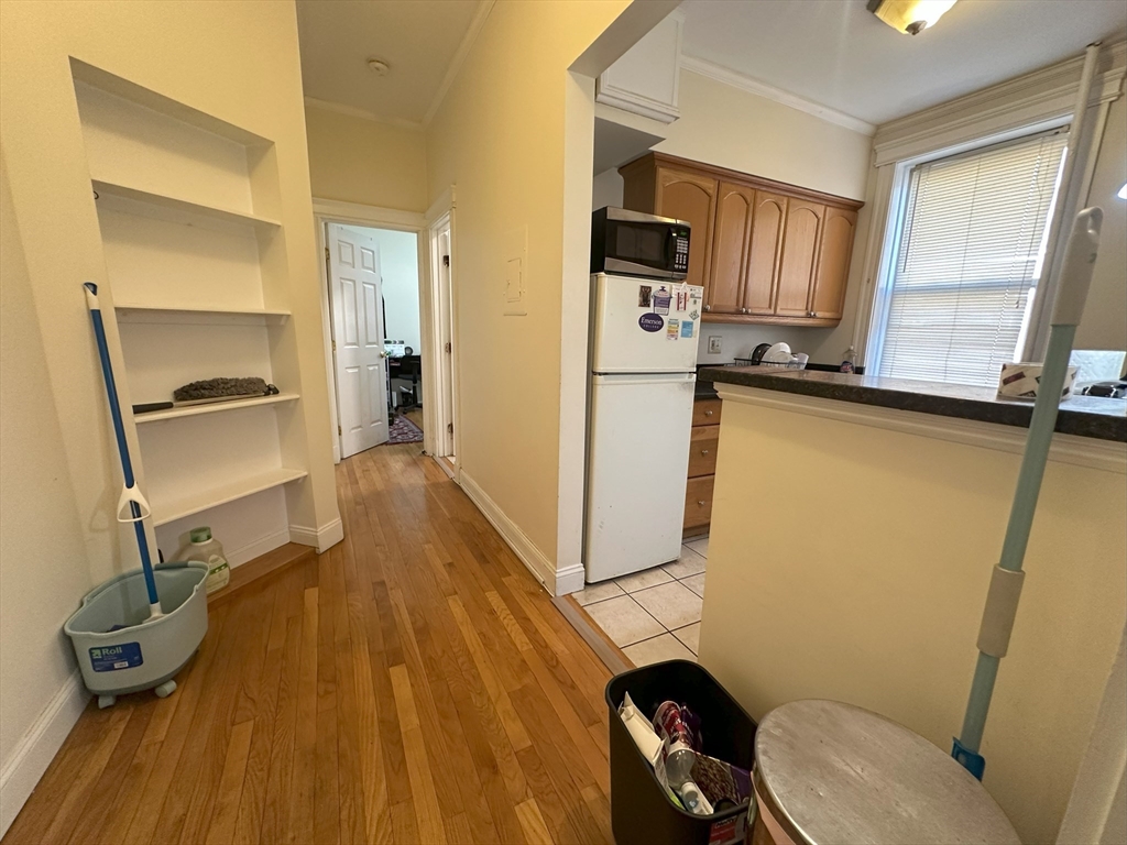 2 bed, 1 bath apartment for rent at 25 Queensberry St Unit 14, Fenway — photo 2 of 5