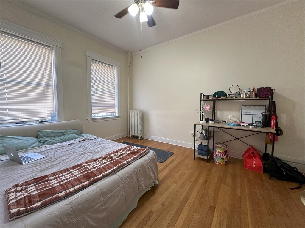 2 bed, 1 bath apartment for rent at 25 Queensberry St Unit 14, Fenway — photo 4 of 5
