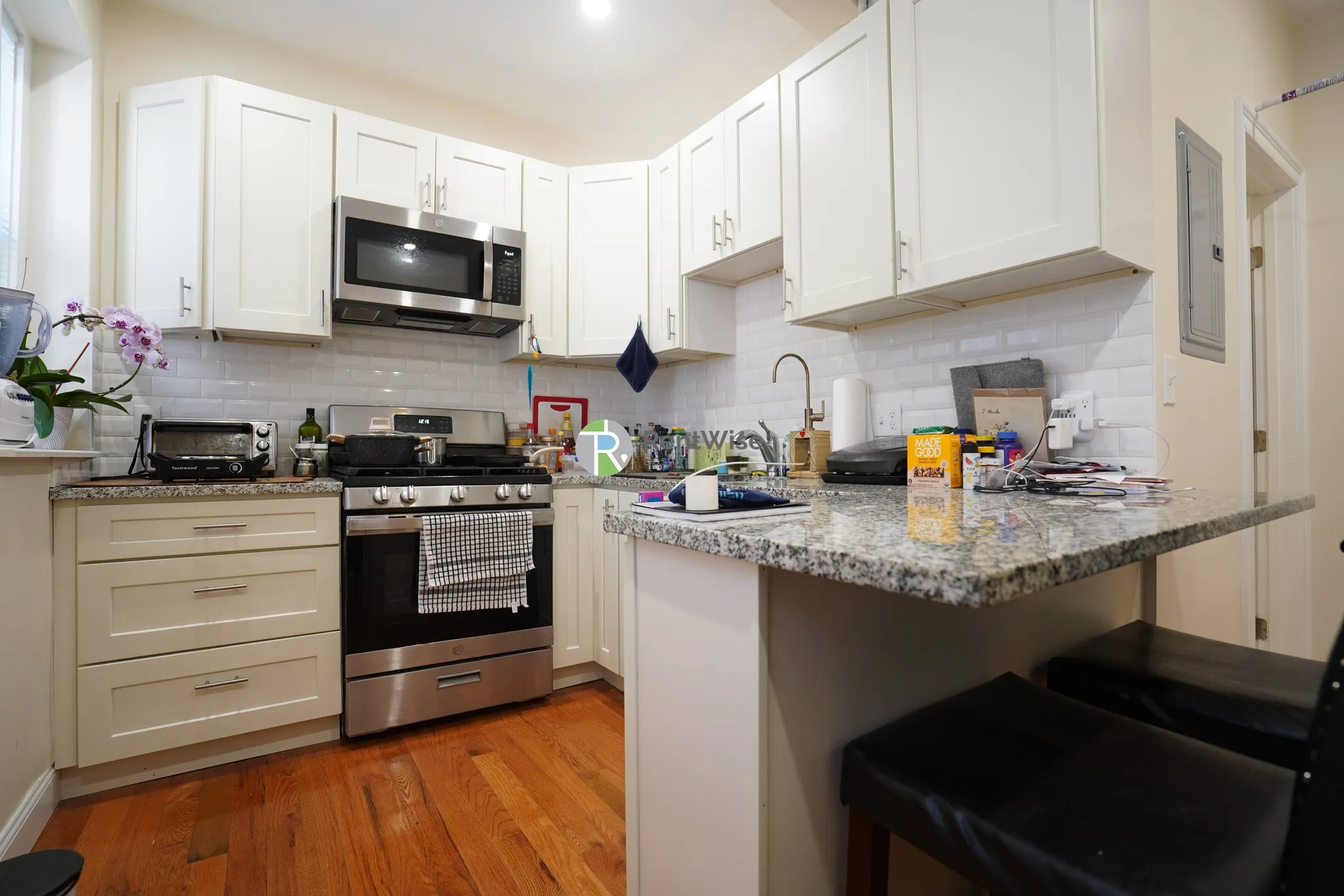 Studio bed, 1 bath apartment for rent at 25 Queensberry St Unit 15, Fenway — photo 1 of 13
