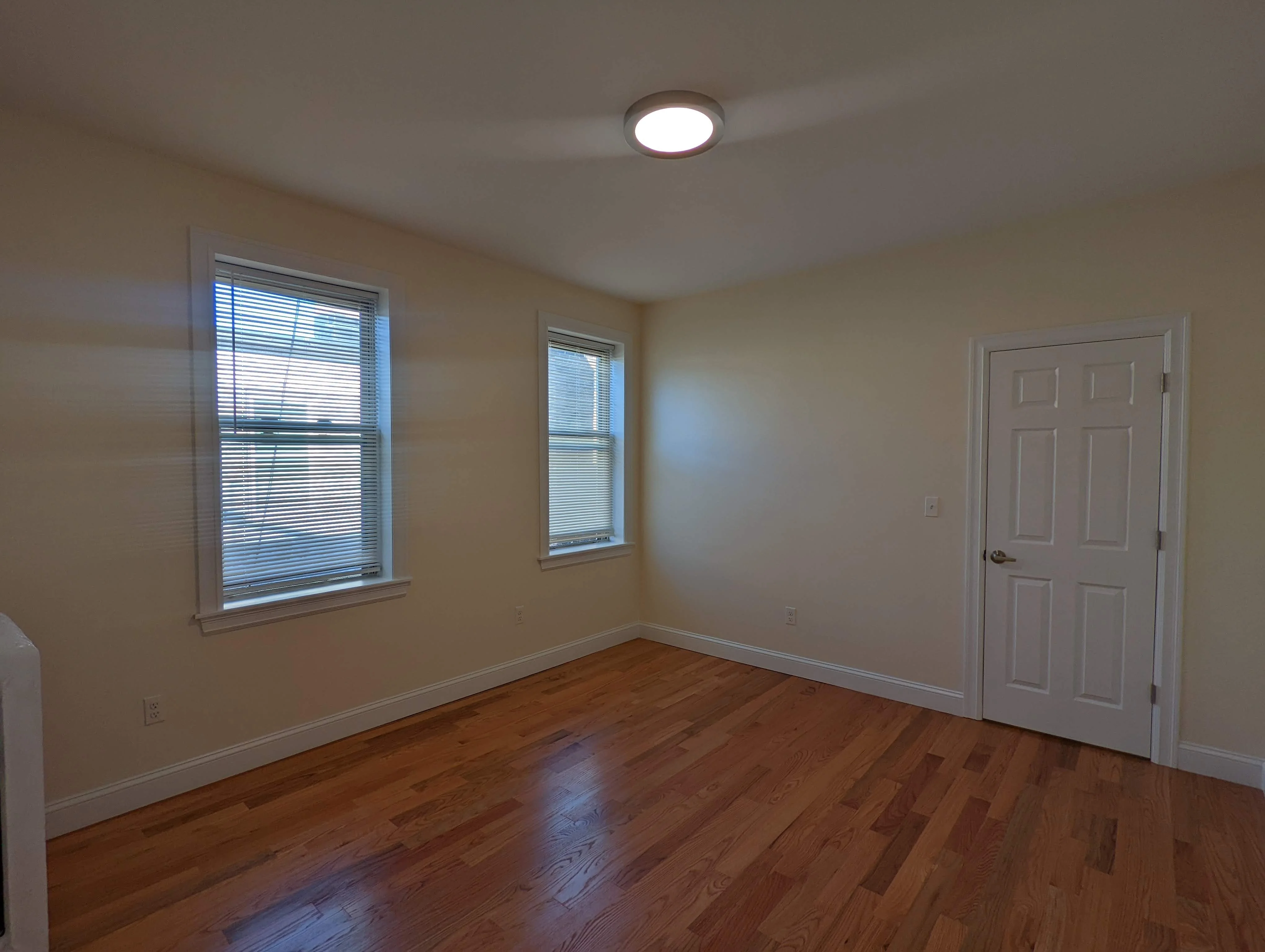 2 bed, 1 bath apartment for rent at 25 Queensberry St Unit 17, Fenway — photo 4 of 12