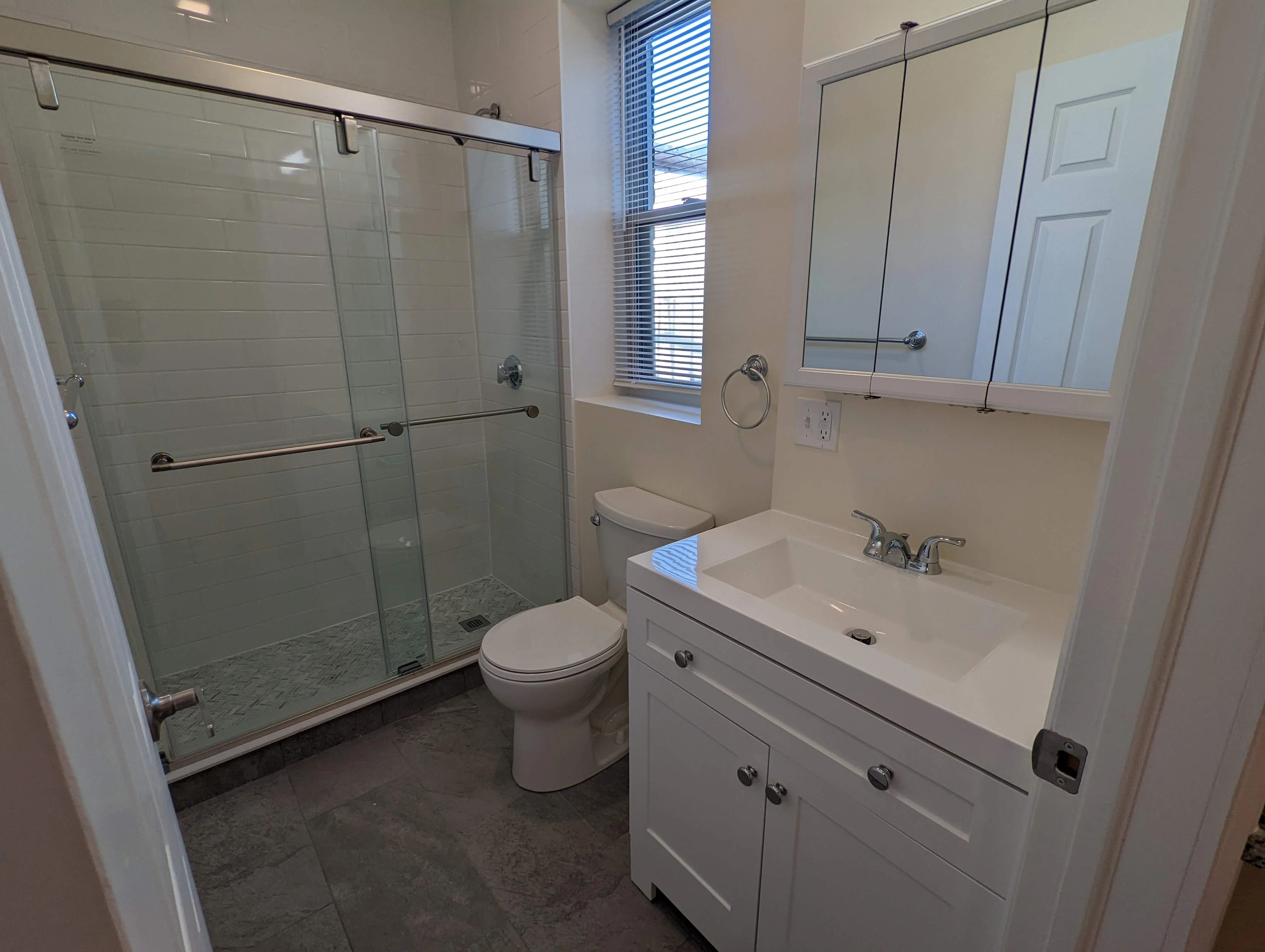 2 bed, 1 bath apartment for rent at 25 Queensberry St Unit 17, Fenway — photo 9 of 12