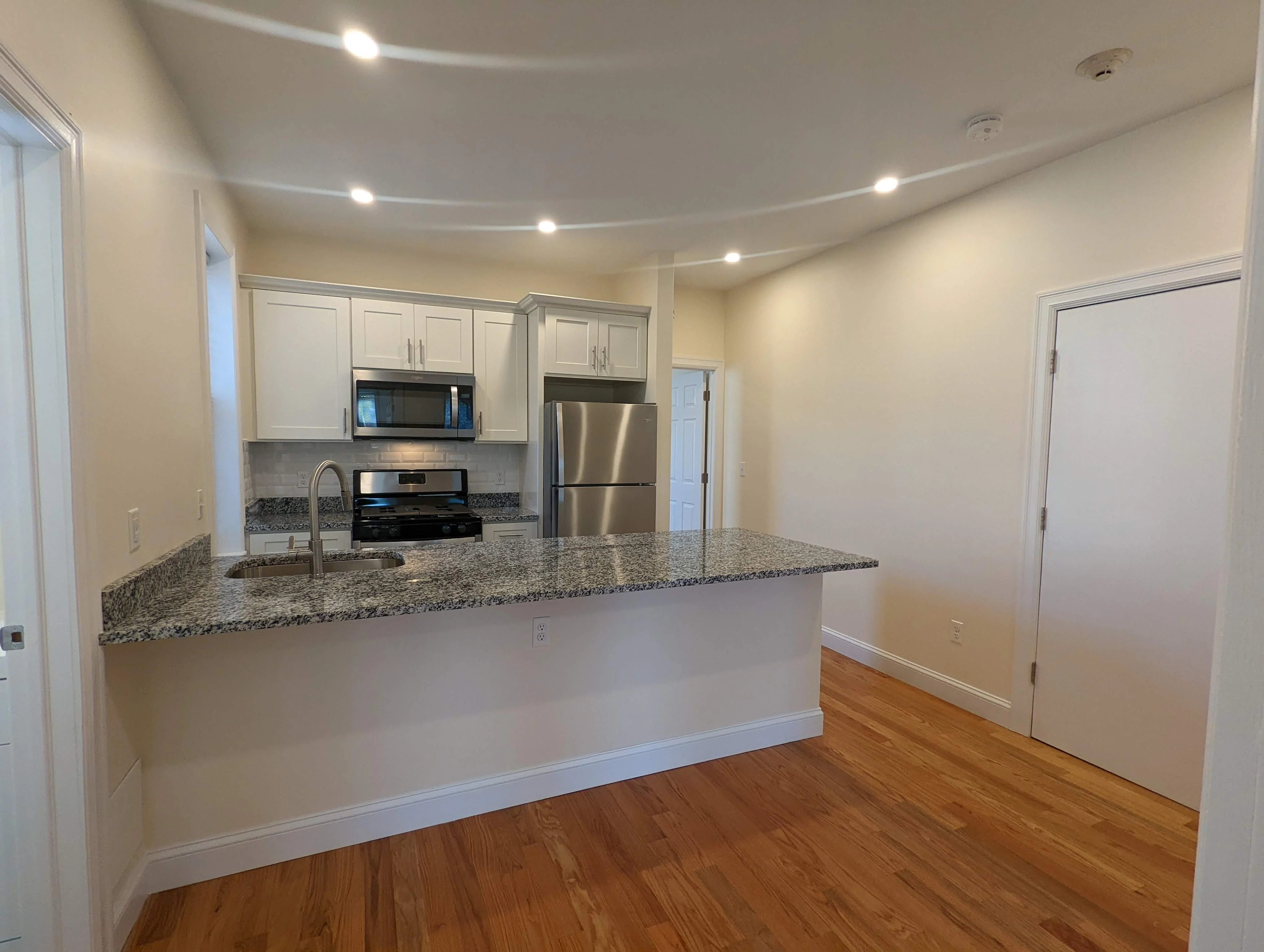 2 bed, 1 bath apartment for rent at 25 Queensberry St Unit 17, Fenway — photo 2 of 12