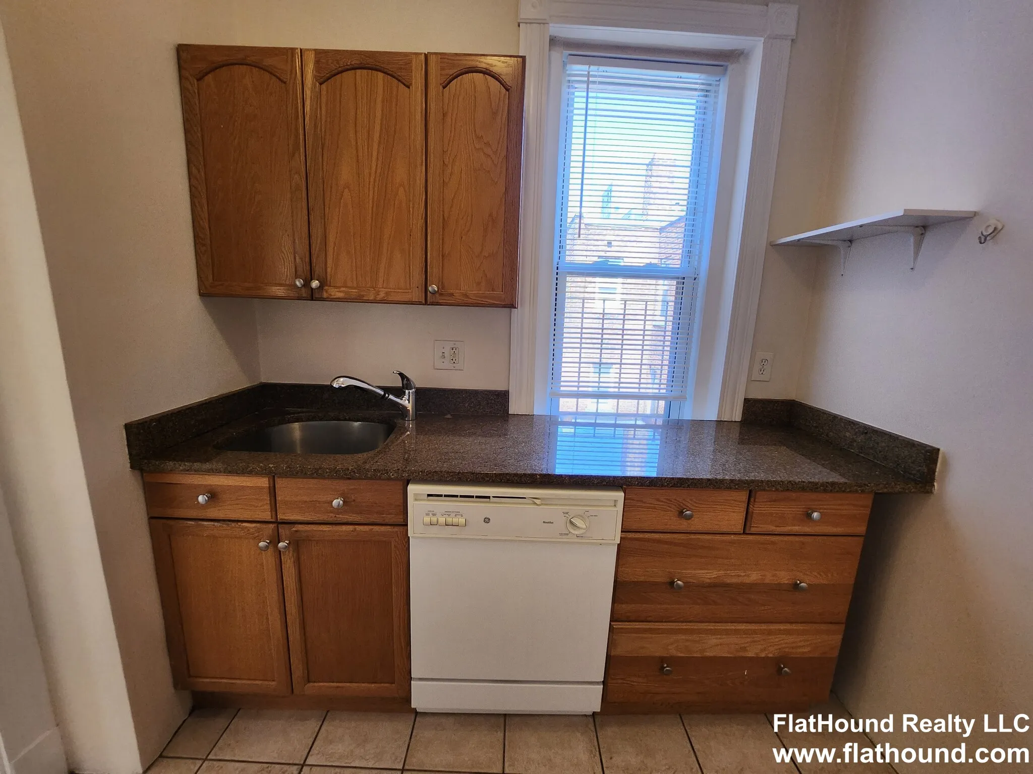 1 bed, 1 bath apartment for rent at 25 Queensberry St Unit 21, Fenway — photo 7 of 17