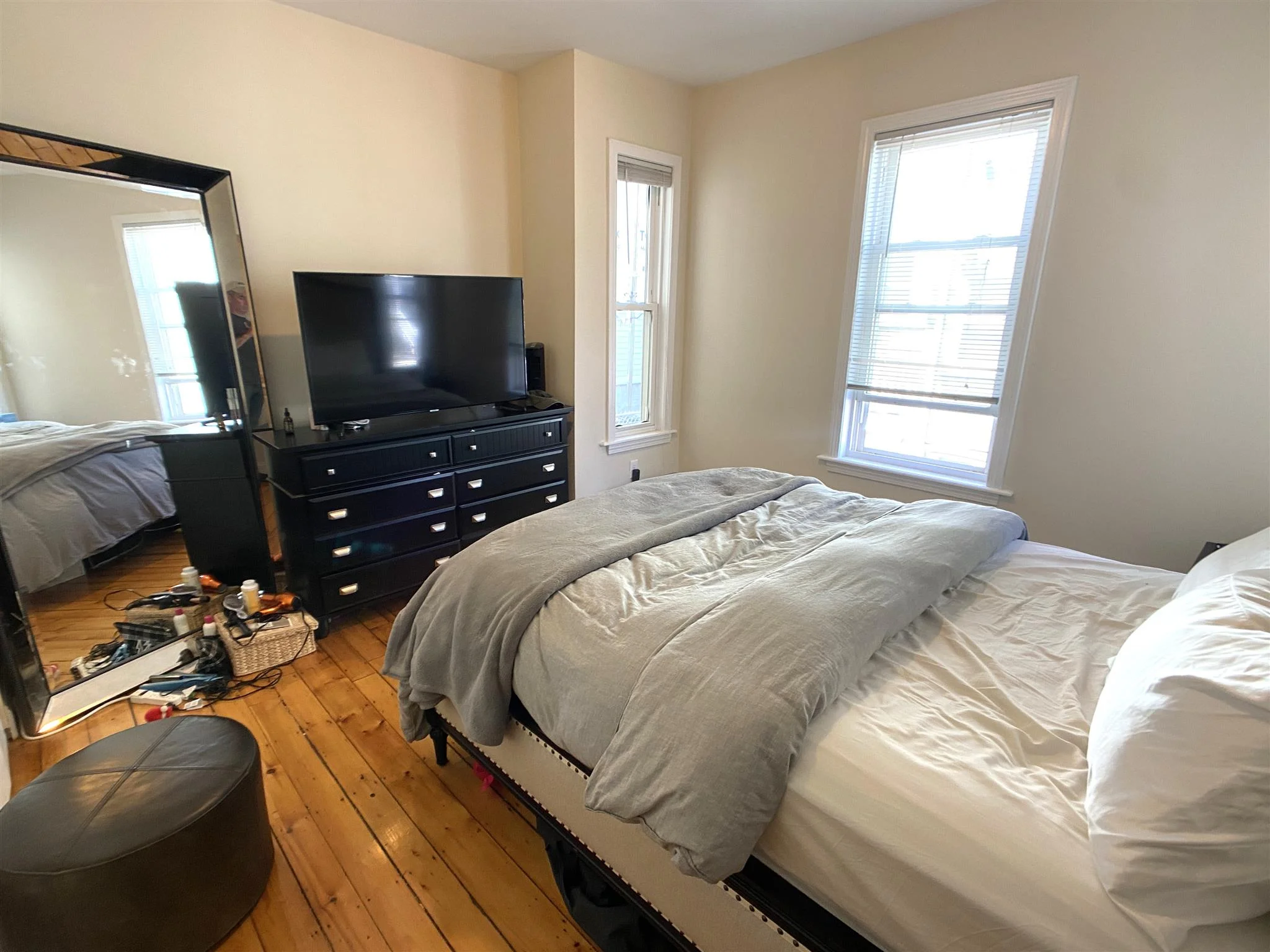 2 bed, 1 bath apartment for rent at 25 Radcliffe Rd Unit 1, Winter Hill — photo 13 of 14